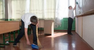 В Госдуму РФ внесли проект об обязательном участии школьников в общественно-полезном труде