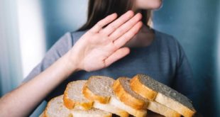 Доктор Александр Мясников заявил, что хлеб и майонез нужно исключить из рациона