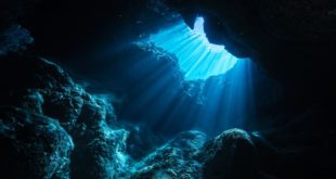 В водах Мексики обнаружена самая глубокая в мире голубая дыра